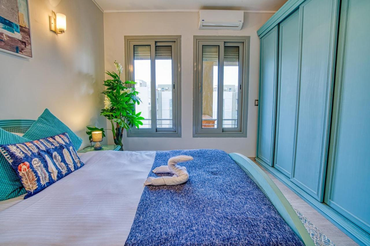 The Near Auc By Elegant Apartment