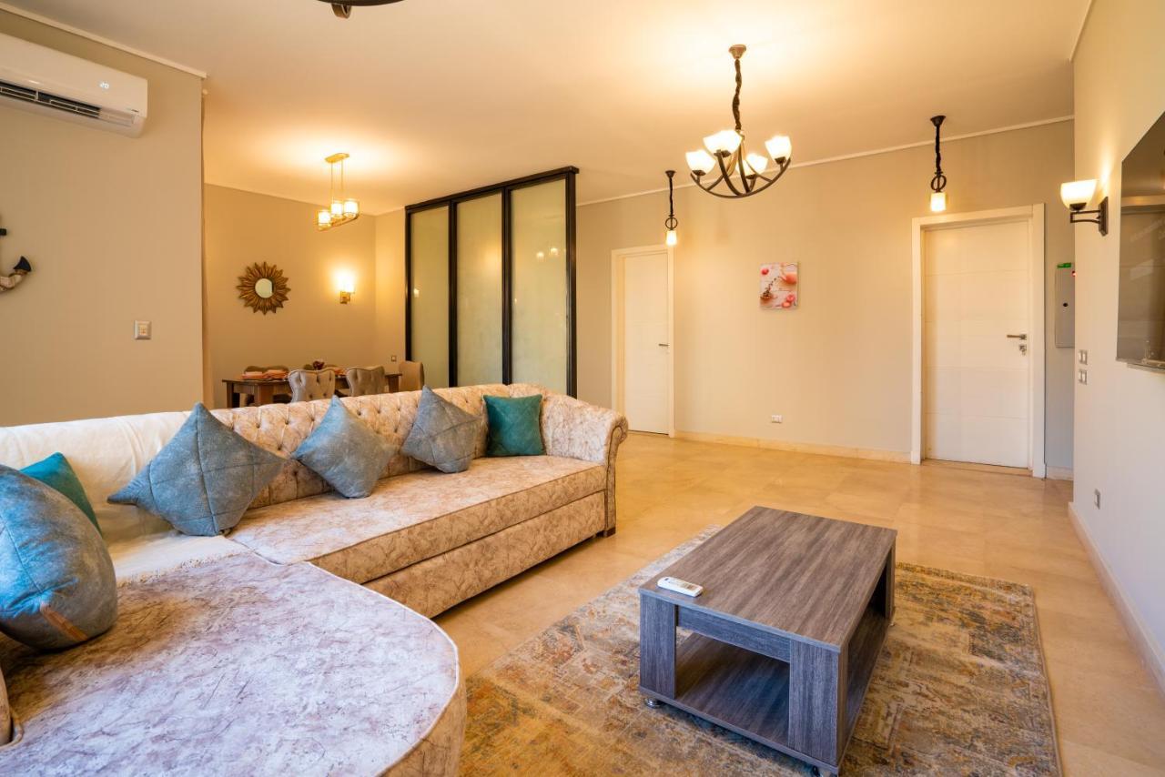 Apartment The Near Auc By Elegant Cairo
