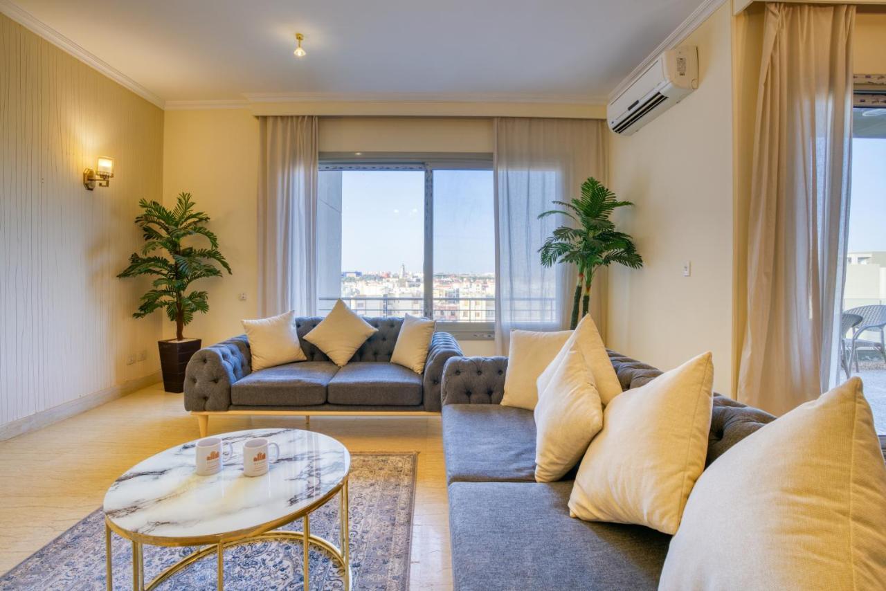 The Near Auc By Elegant Apartment Cairo