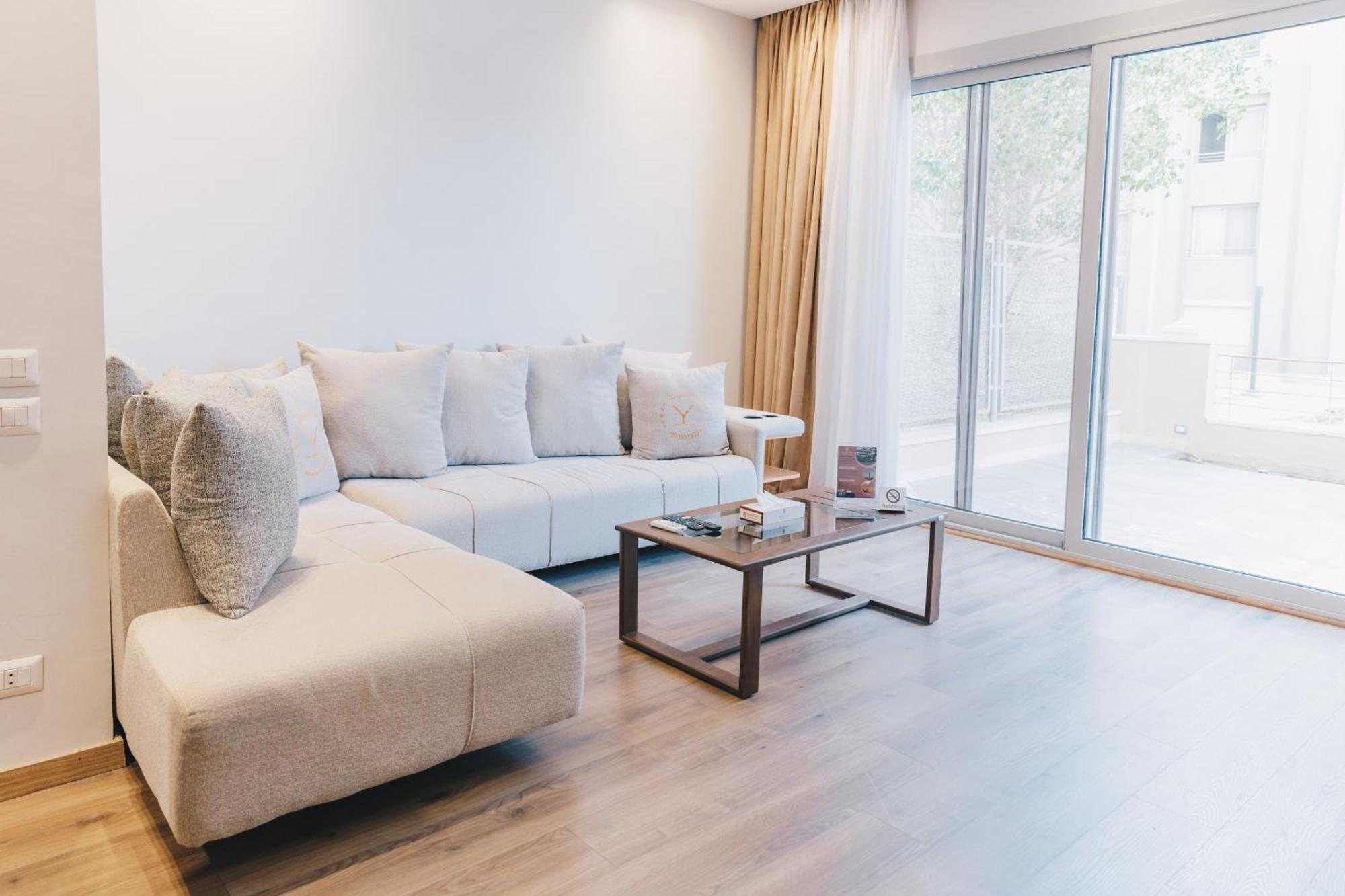 The Near Auc By Elegant Apartment *